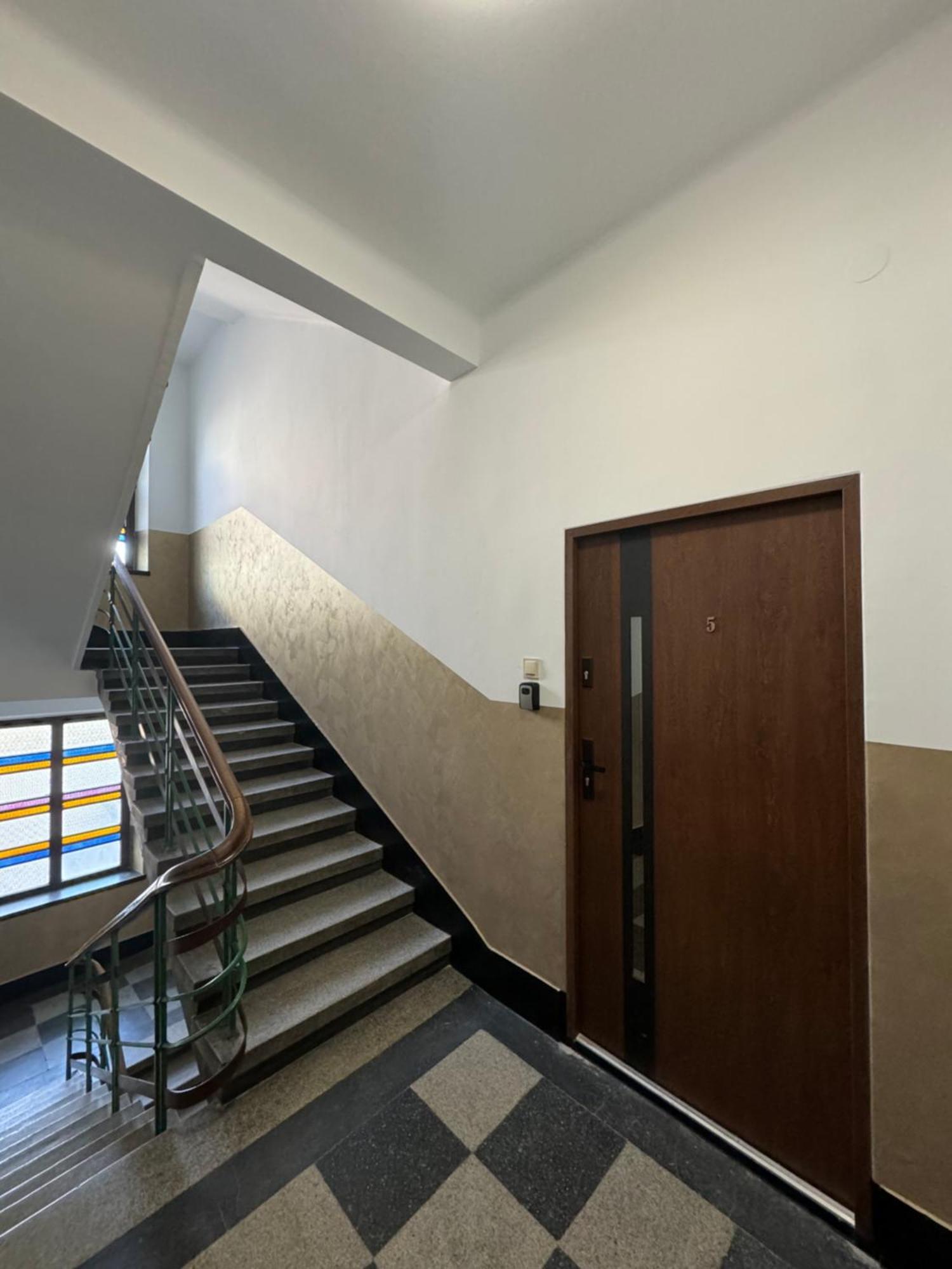 Revesen Premium Apartments Cracovie Extérieur photo