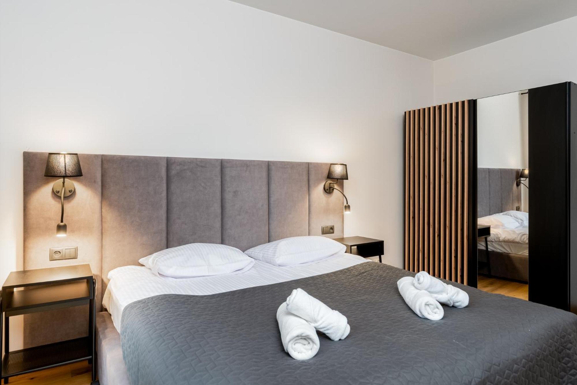 Revesen Premium Apartments Cracovie Extérieur photo