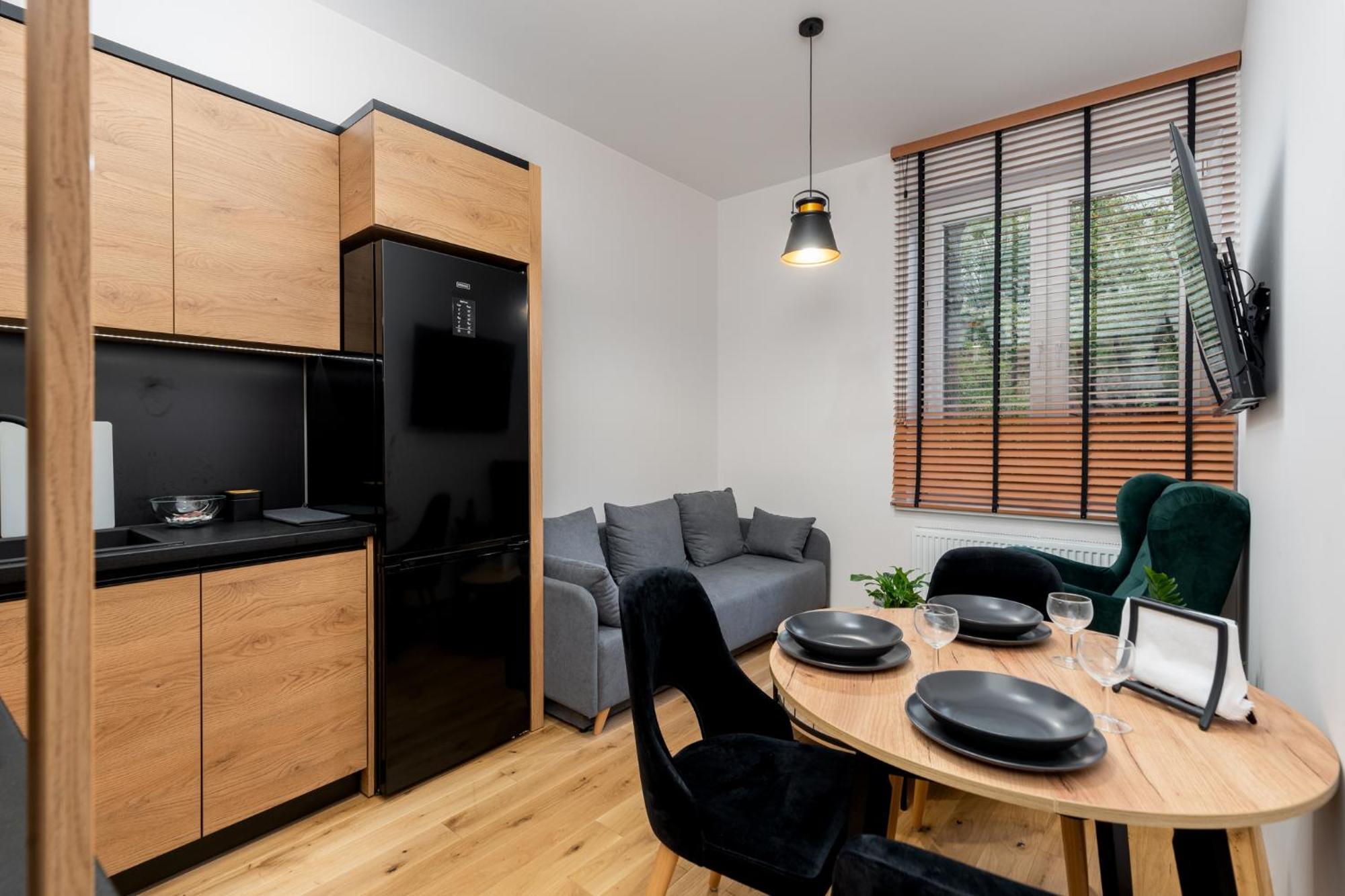 Revesen Premium Apartments Cracovie Extérieur photo