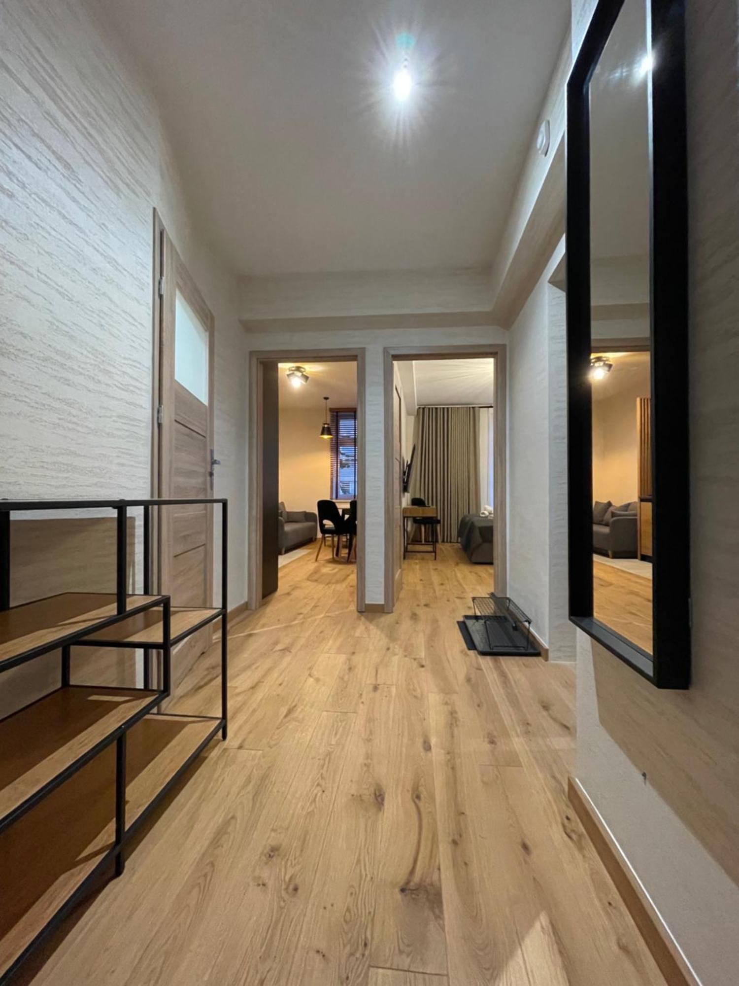 Revesen Premium Apartments Cracovie Extérieur photo